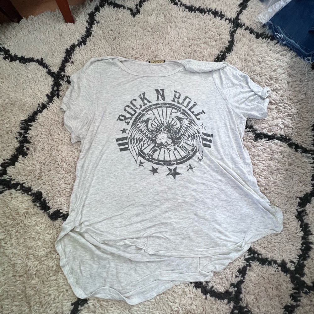 Cute graphic tee